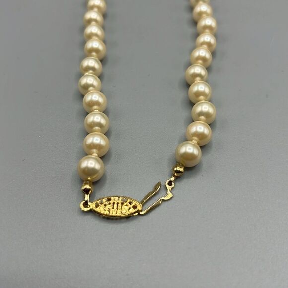 G. Silver Faux Pearl Necklace - Picture 3 of 4